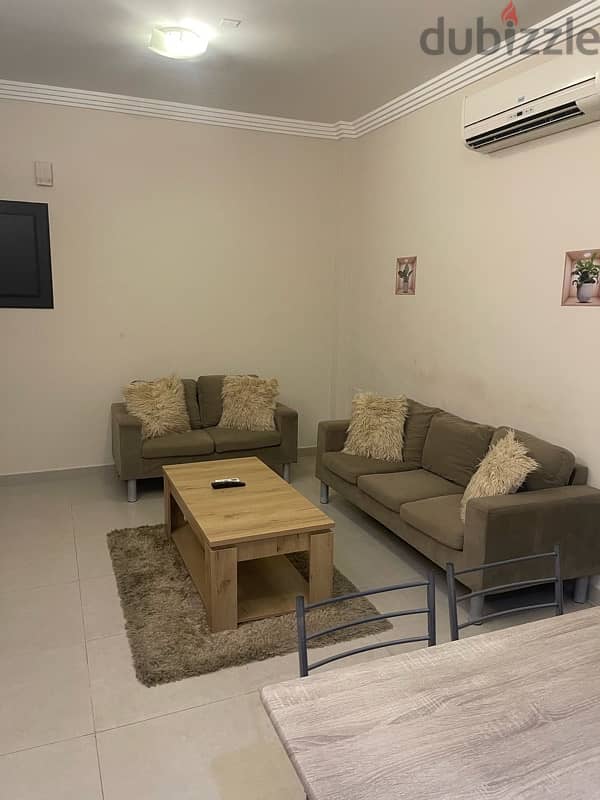 2 Bedrooms Apartment For Rent in Juffair, Capital Governorate 2