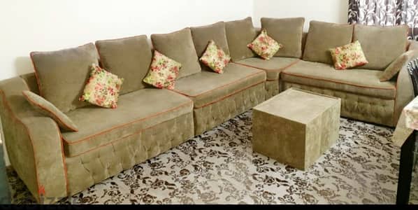 Sofa for sale 7 seater In Hoora