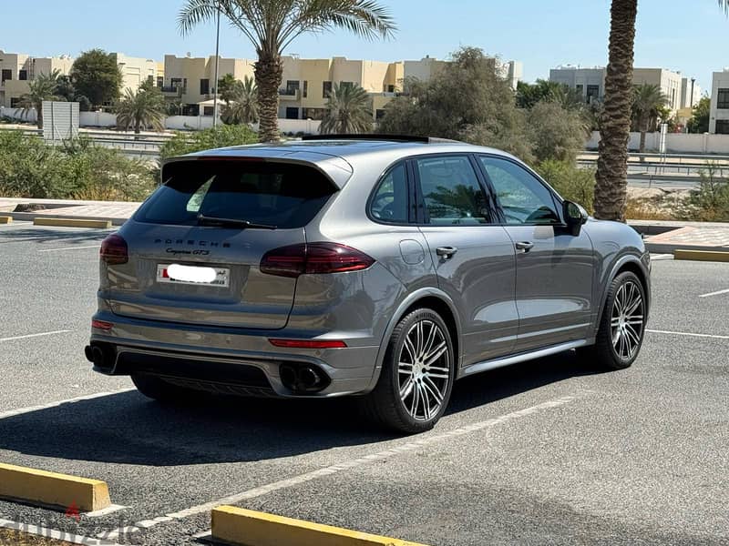 Porsche Cayenne GTS 2016 grey 7