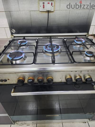 Home Kitchen Oven Working Good Condition-فرن مطبح بحالة جيدة يعمل كامل