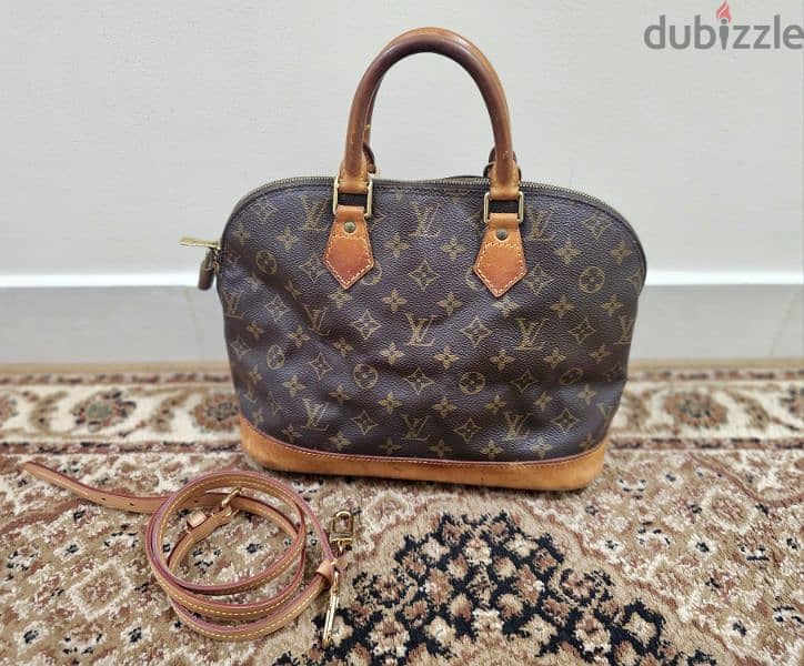 AUTHENTIC CHANEL BAG ANG LOUIS VUITTON ALMA MM BAG 10