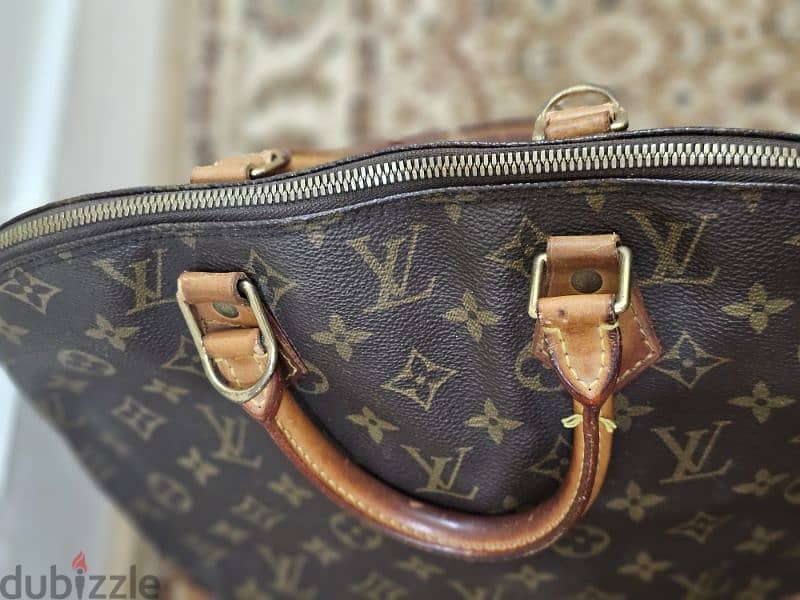 AUTHENTIC CHANEL BAG ANG LOUIS VUITTON ALMA MM BAG 12