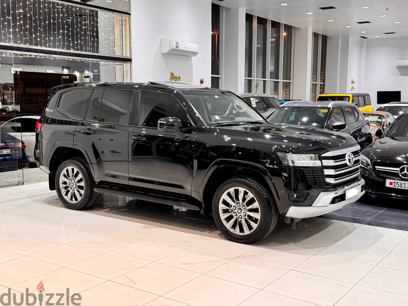 Toyota Land Cruiser GXR 2022 BLACK 0