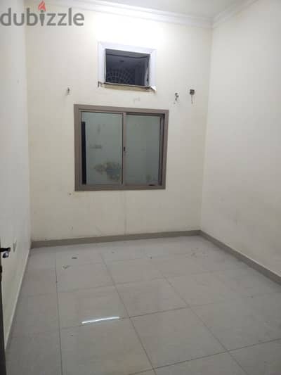 Room available for rent in east Riffa