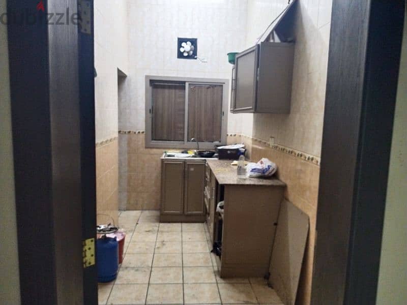 Room available for rent in east Riffa 4