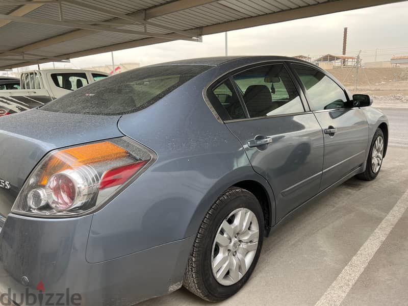 Nissan Altima 2010 in Good condition 0