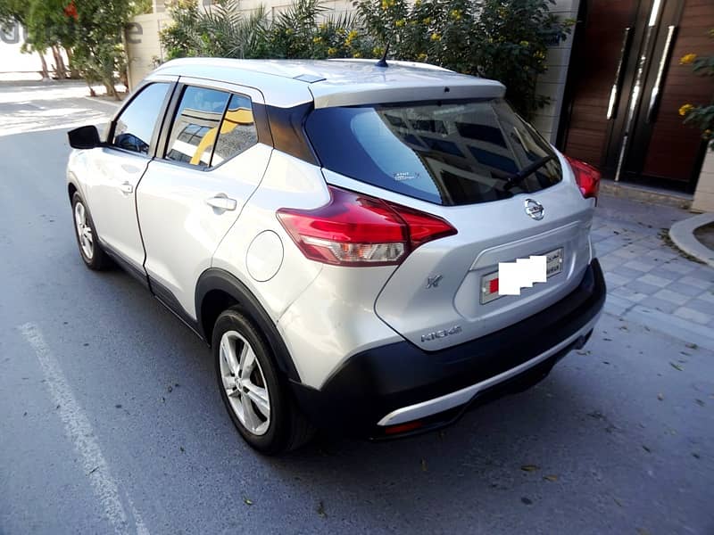 Nissan Kicks 1.6 L 2019 Silver Zero Accident Well Maintaind Urgent Sal 3