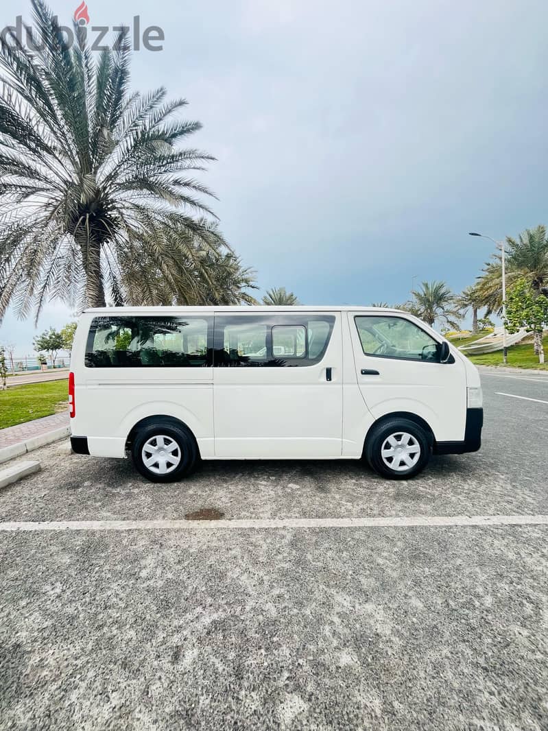 TOYOTA HIACE 16 Passenger - 2016 - 2.7 L V4 WHITE FOR SALE 4