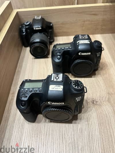 3 canon cameras ٣ كاميرات كانون