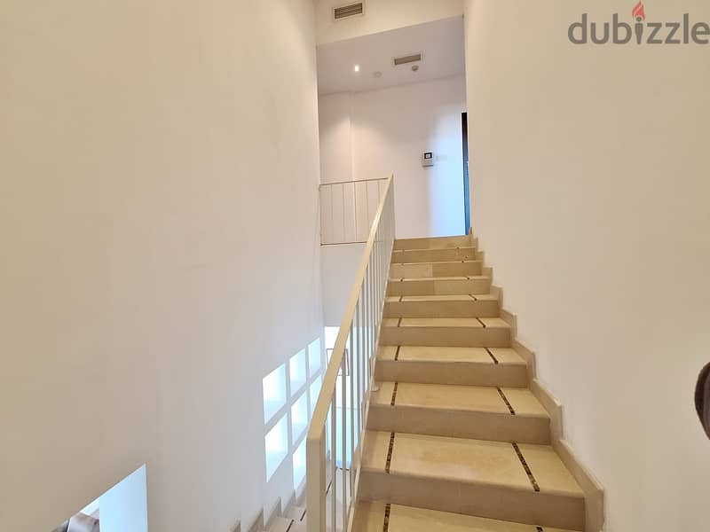 Duplex 2 Bhk | Extremely Spacious | Fantastic View | Near Ramez Mall 9