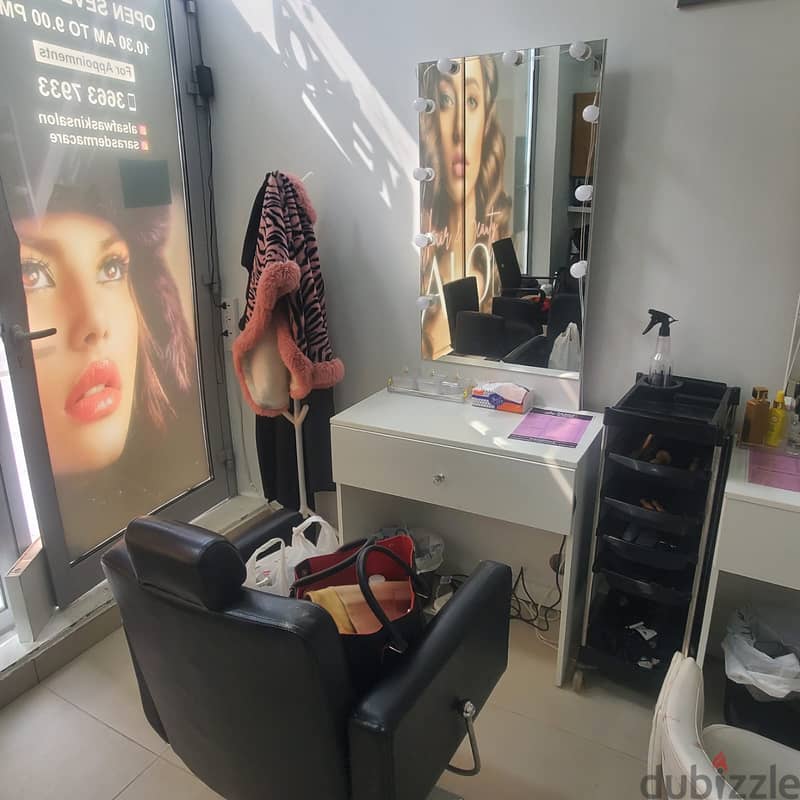 Fully Equipped Ladies Salon For Sale 3