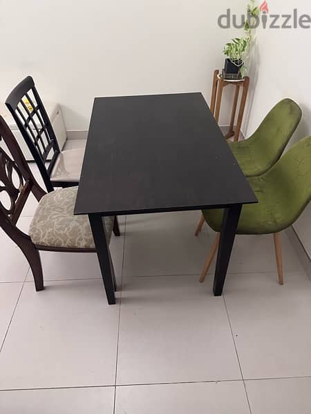 Solid dining table with four chairs 4