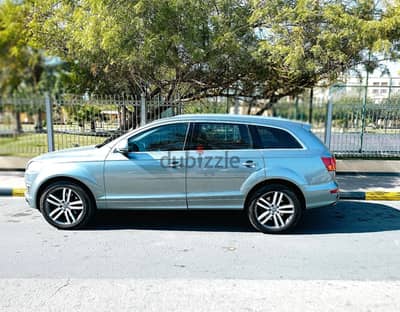 Audi Q7 2010-FULLY LOADED