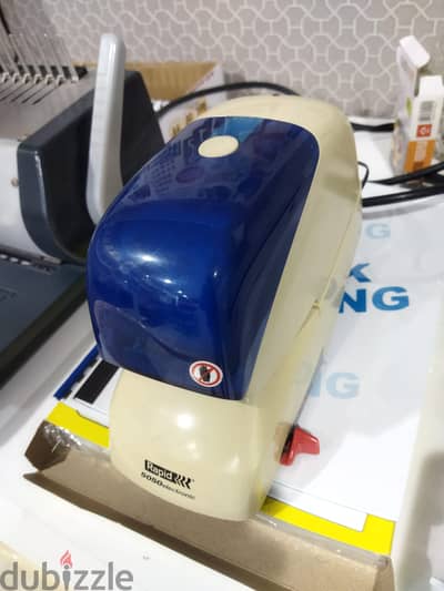 Rapid 5050 electronic stapler