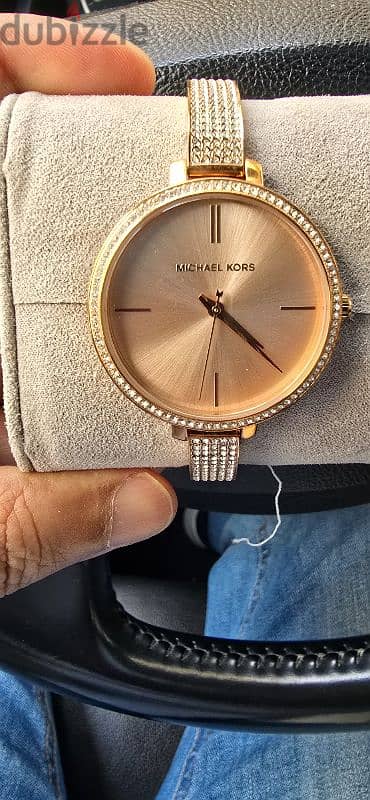 Micheal Kors and Guess brand new watches for women for sale 3