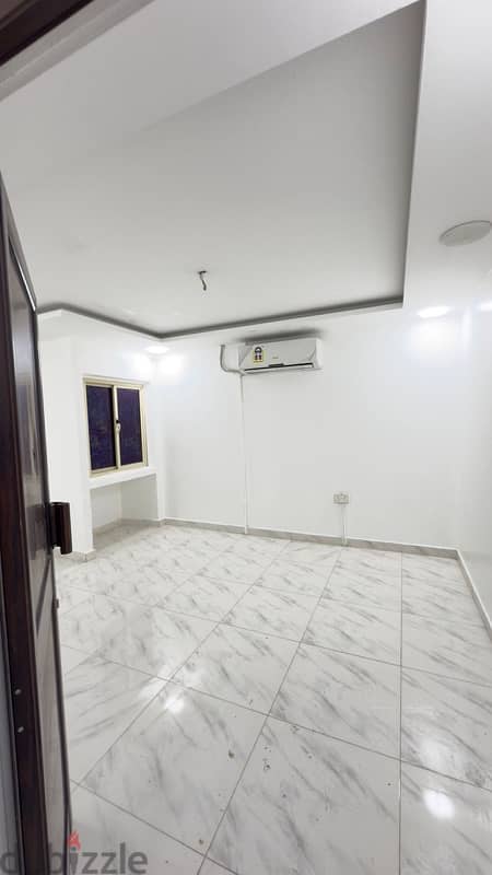 flat for rent in isa twon city  with EWA220 bd 3