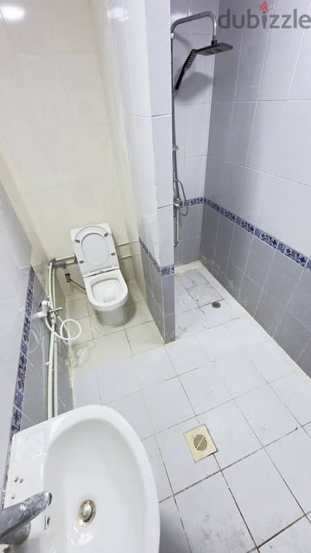 flat for rent in isa twon city  with EWA220 bd 5