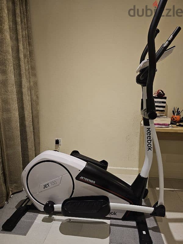 Rebook Jet 100 home cross trainer -barely used 0