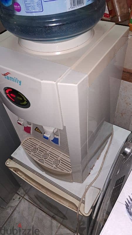 Family water dispenser Hot cold 1