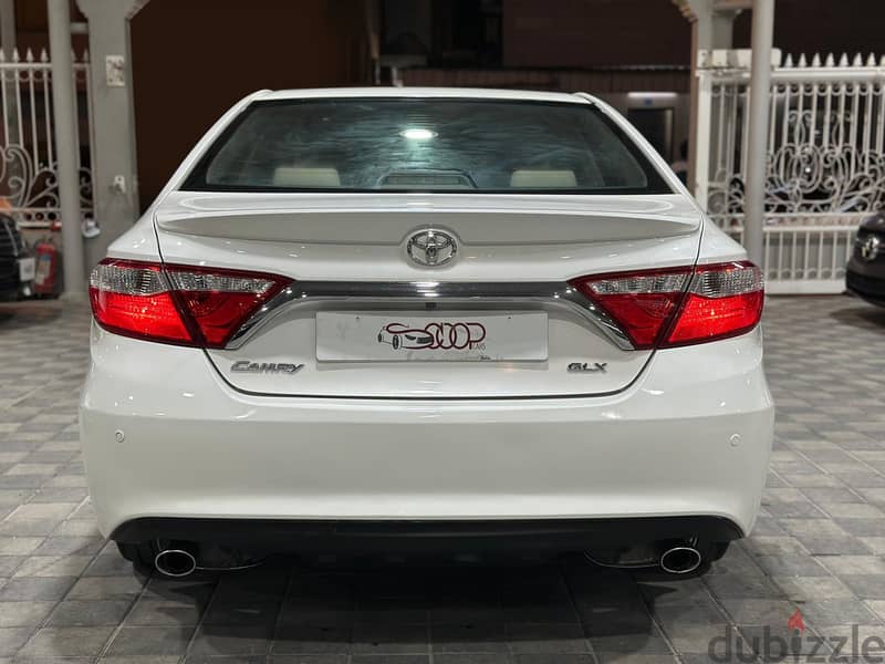 Toyota Camry 2017 glx 3