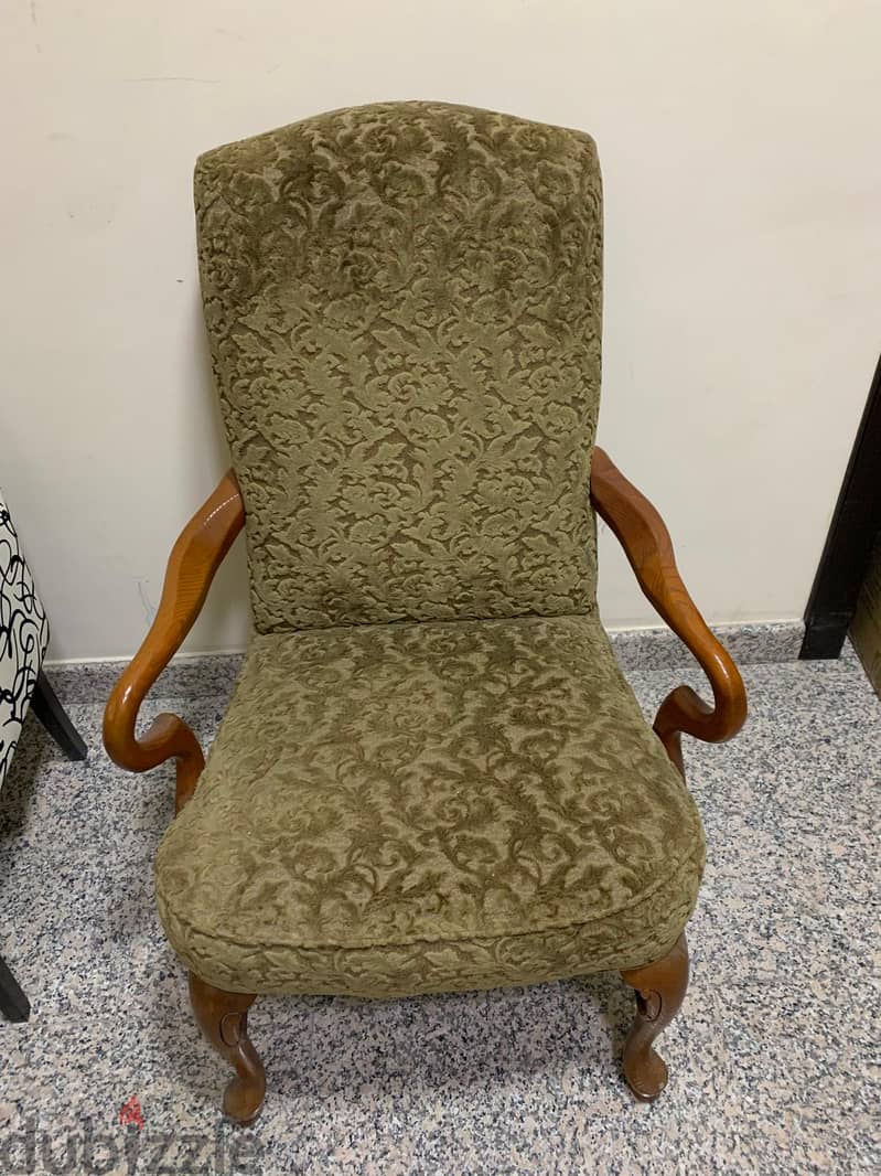 Chairs for sale 0