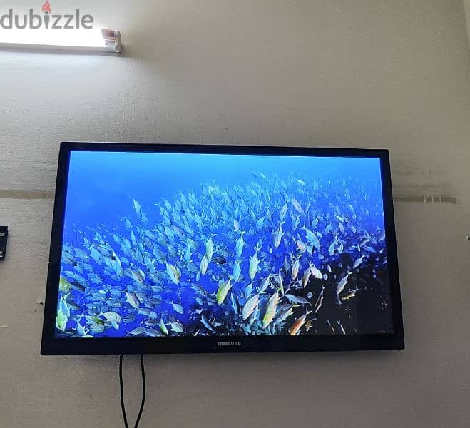 Samsung 43 INCH HD TV FOR sale 2