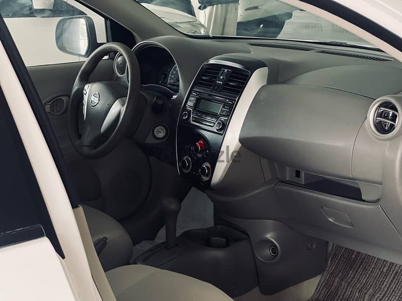 Nissan Sunny 2018 6