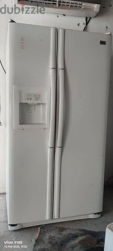 big one refrigerator for sale LG very good working call me now 1