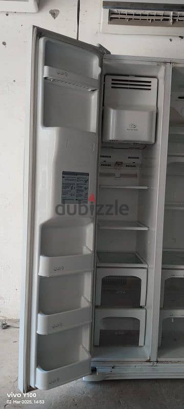 big one refrigerator for sale LG very good working call me now 4