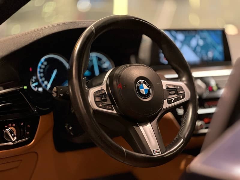 BMW 5-Series 2017 9