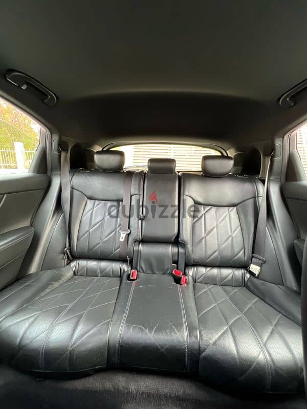 Infiniti QX70S 2015 Full Option Very Clean Condition 7