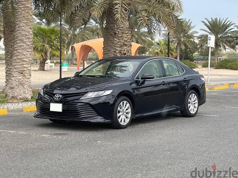 2019 model Toyota Camry LE 0