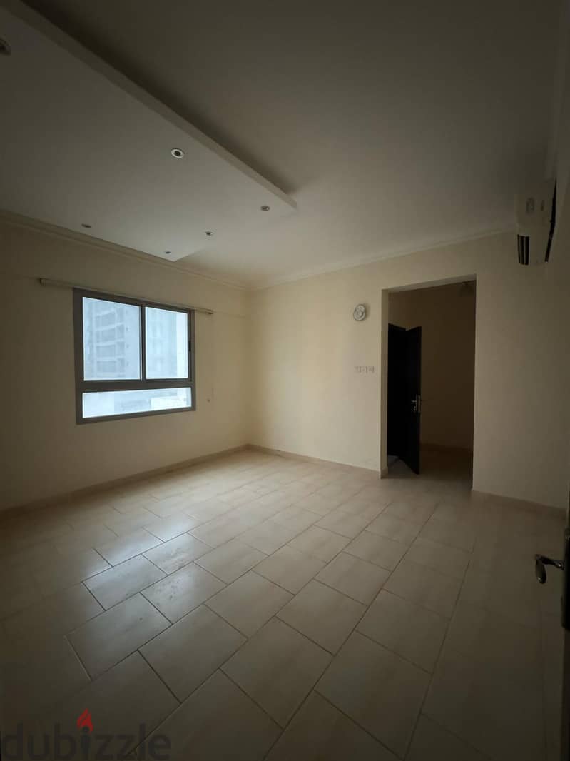 Luxury apartment for sale in busaiteen 1