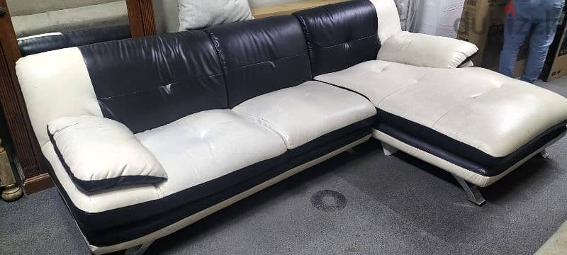 40 bd leader sofa L shaped with delivery 4