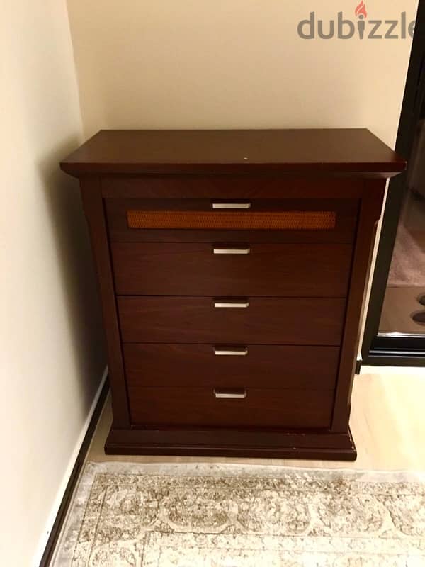 Different furniture in excellent condition 9