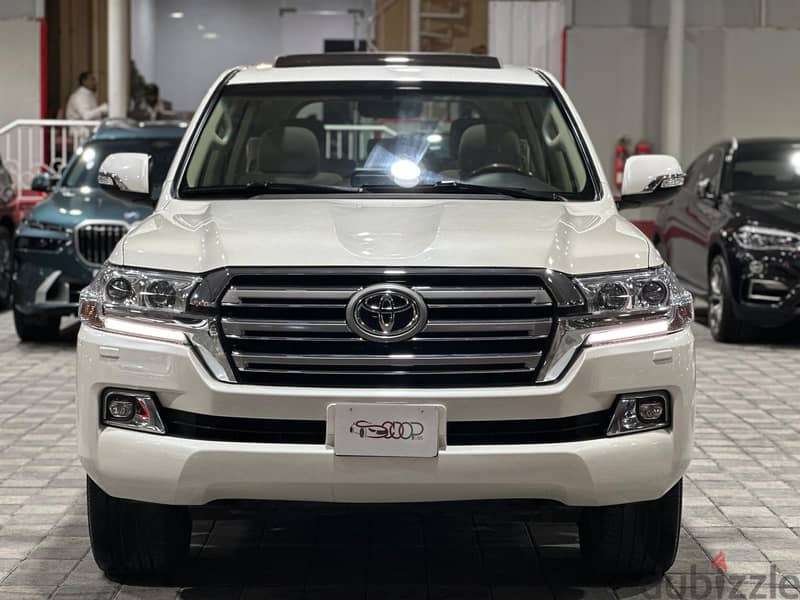 Toyota Land Cruiser 2018 GXR 1