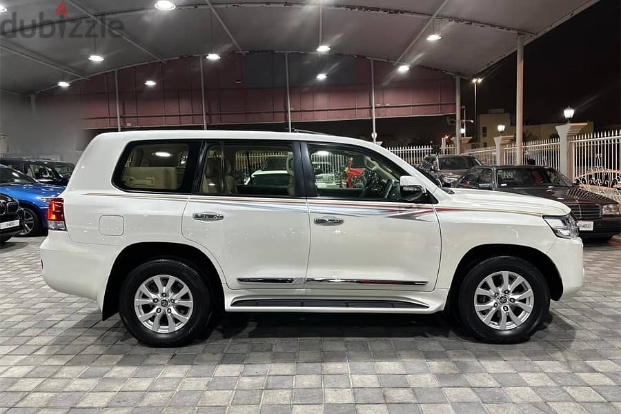 Toyota Land Cruiser 2018 GXR 5