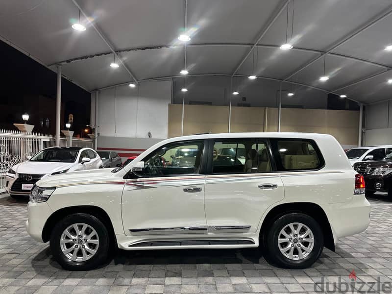 Toyota Land Cruiser 2018 GXR 6