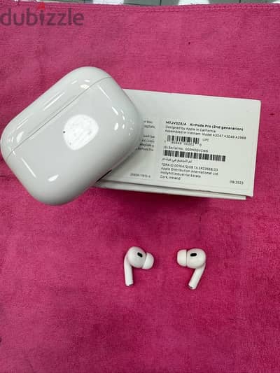 Apple AirPods Pro 2nd generation like new condition call 35914095