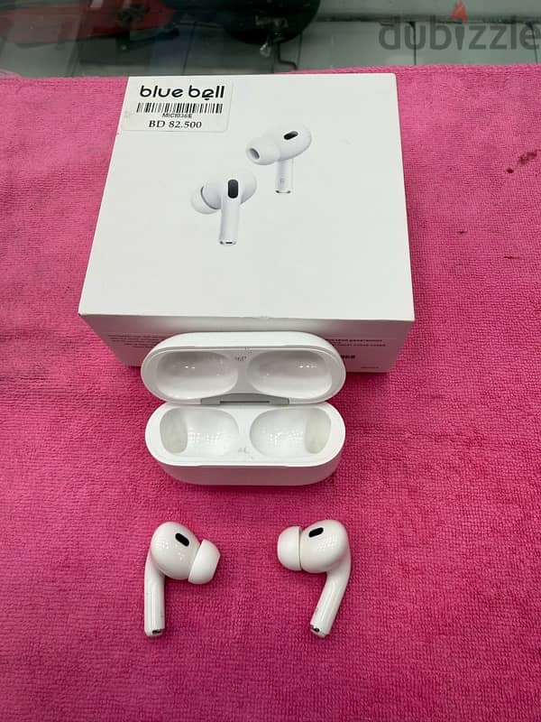 Apple AirPods Pro 2nd generation like new condition call 35914095 1