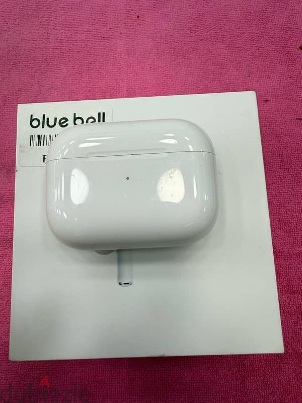 Apple AirPods Pro 2nd generation like new condition call 35914095 2