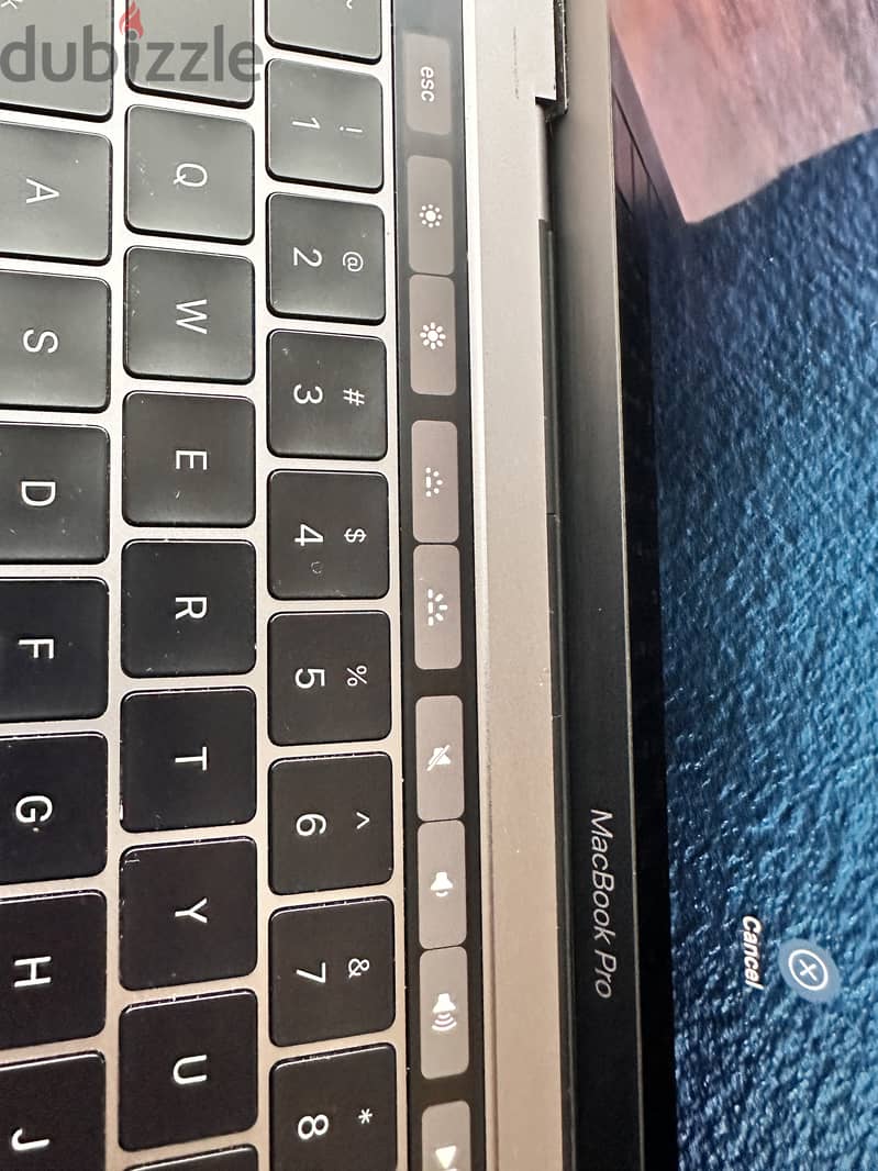 MacBook Pro Touch Bar 7