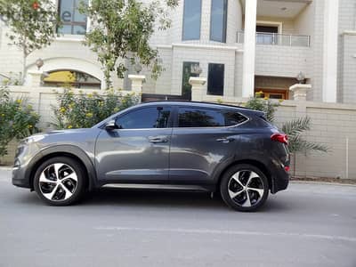 Hyundai Tucson Full Option Agency Maintained Suv For Sale!