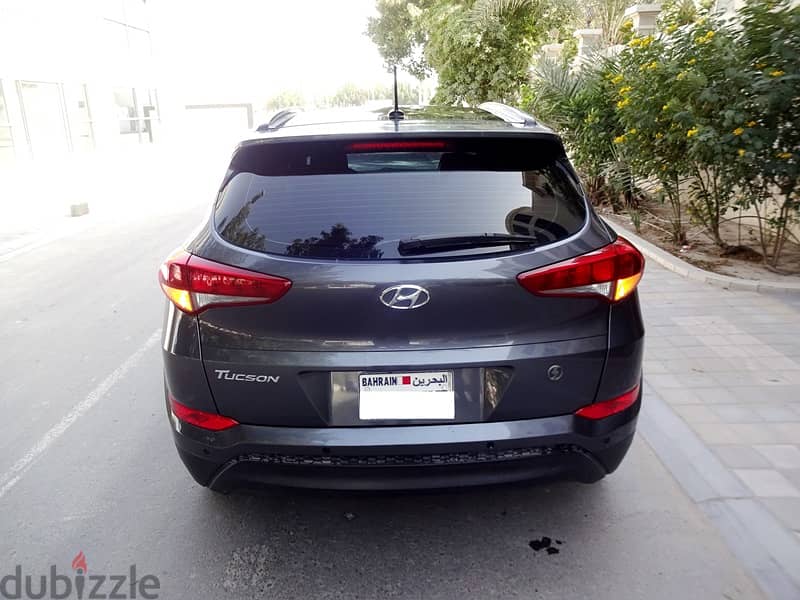 Hyundai Tucson Full Option Agency Maintained Suv For Sale! 6