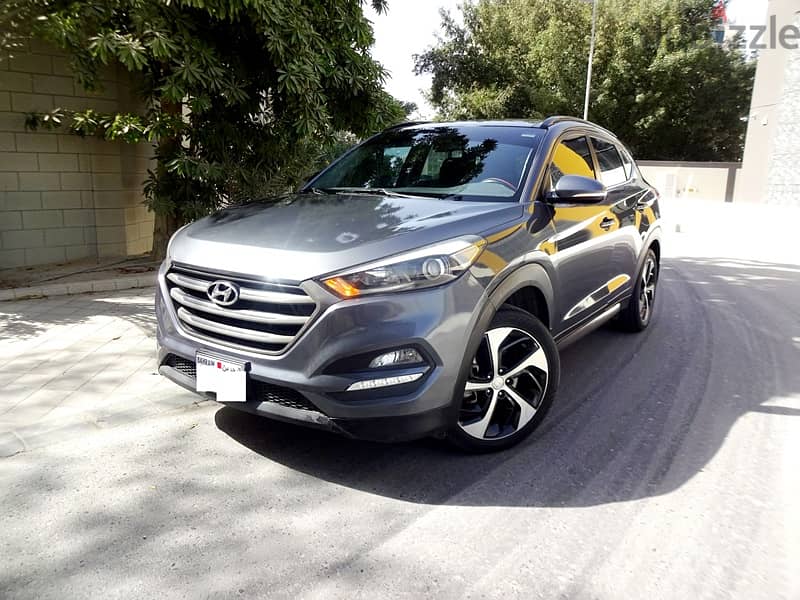 Hyundai Tucson Full Option Agency Maintained Suv For Sale! 16