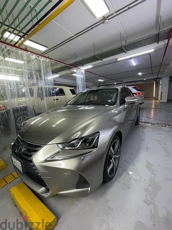 Lexus is 350 | 36633949 3