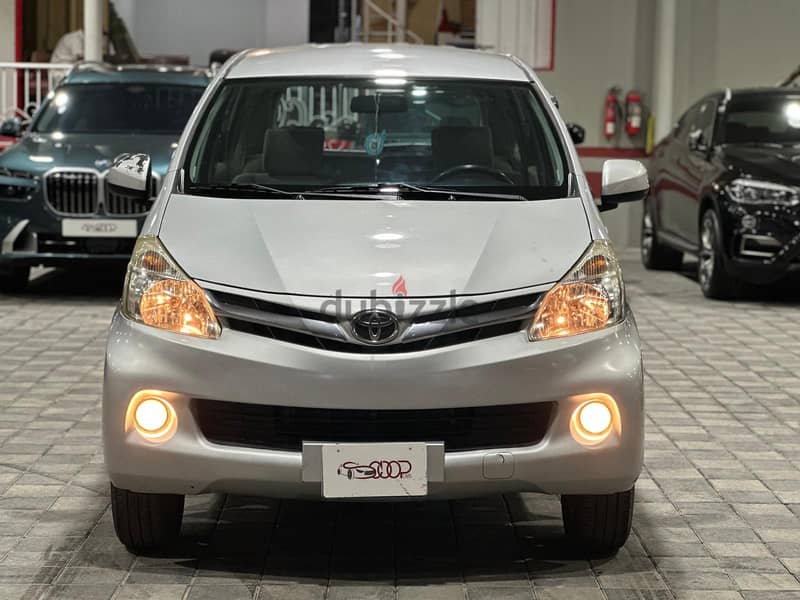 Toyota avanza 2015 1