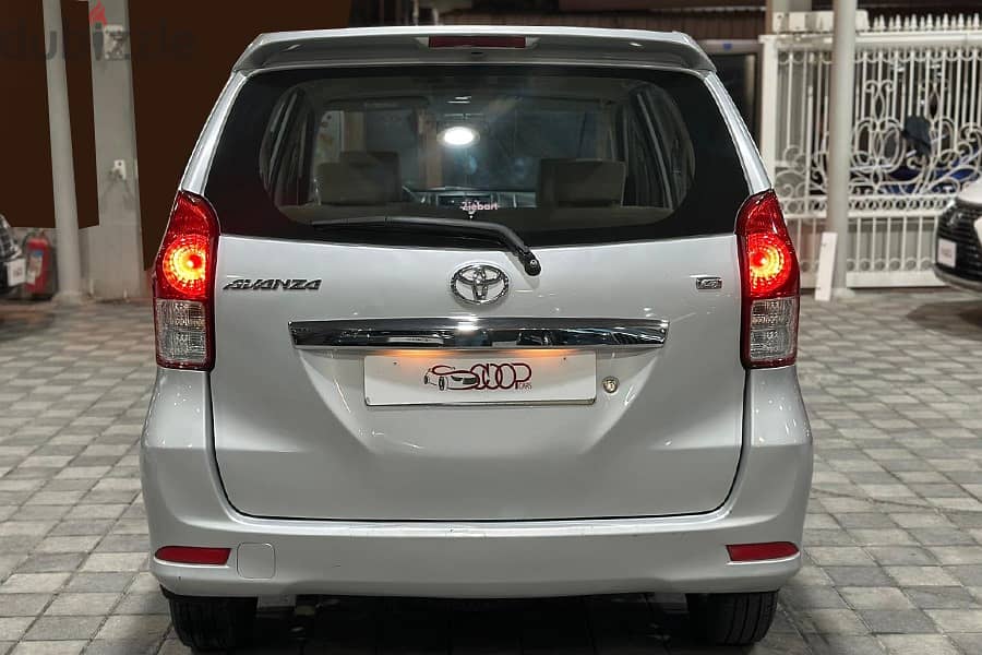 Toyota avanza 2015 10