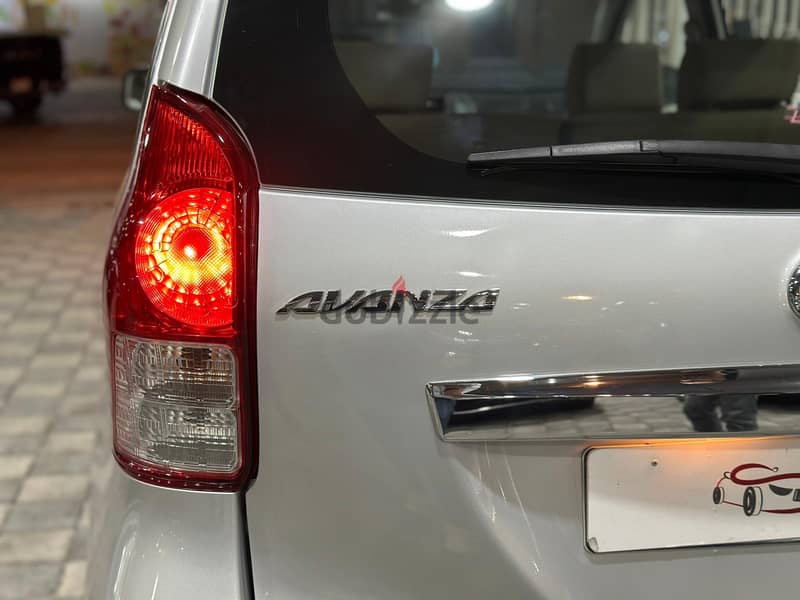 Toyota avanza 2015 12