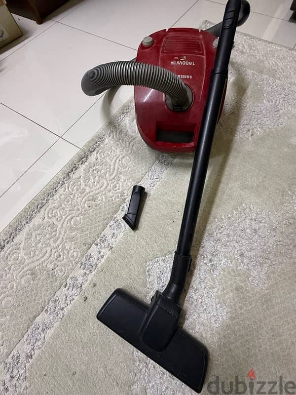 Samsung Vacuum Cleaner 1600 watts 1